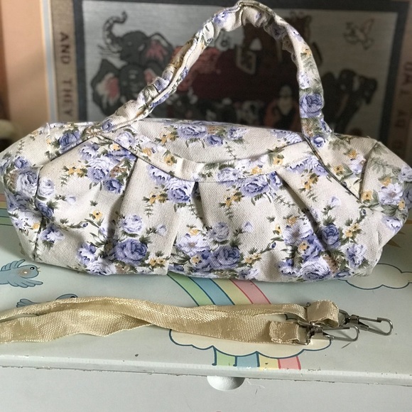 Blue Swiss Roses Small Handbag - Picture 3 of 8